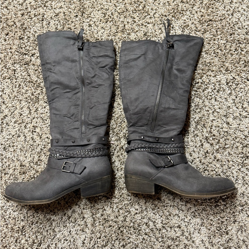 Women's Gray Knee-High Boots